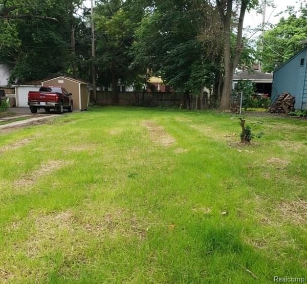 74 Ogemaw Road - Photo 1
