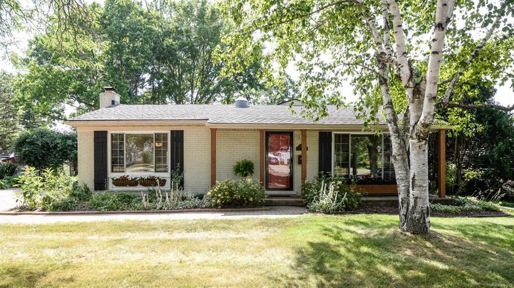 2736 Gloucester Way - Photo 1