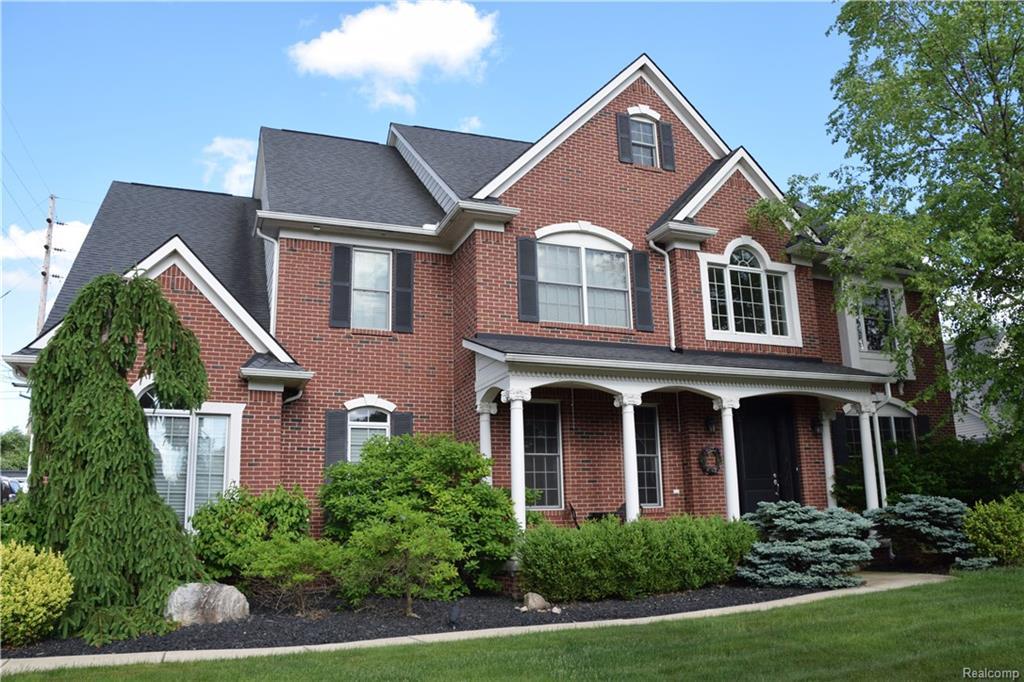 23305 Fairway - Photo 1