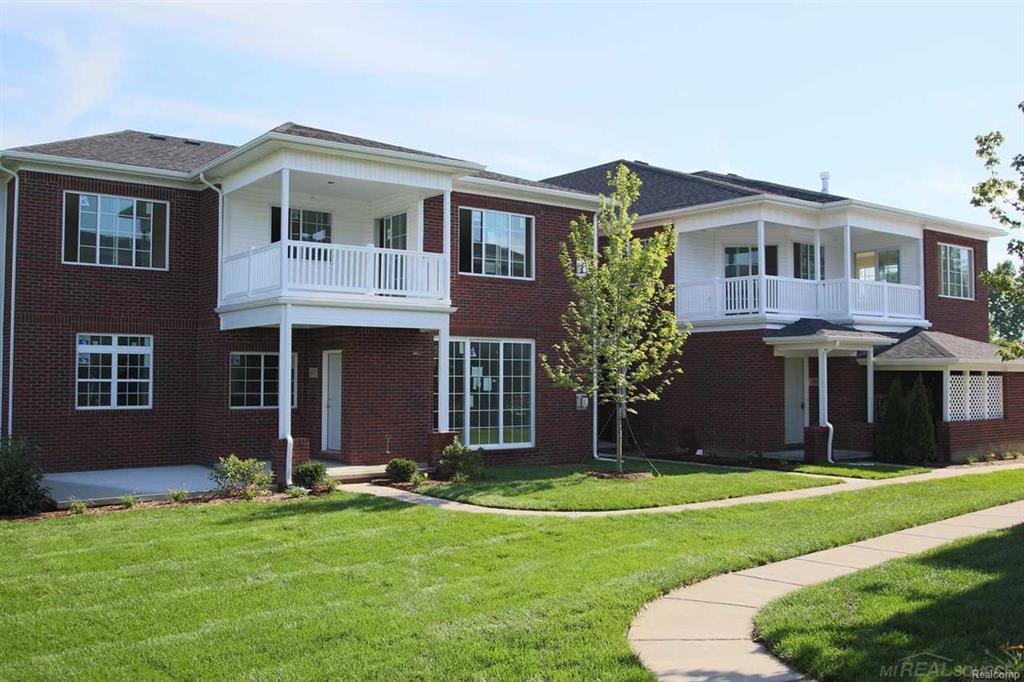 7002 Boulder Pointe Drive - Photo 1