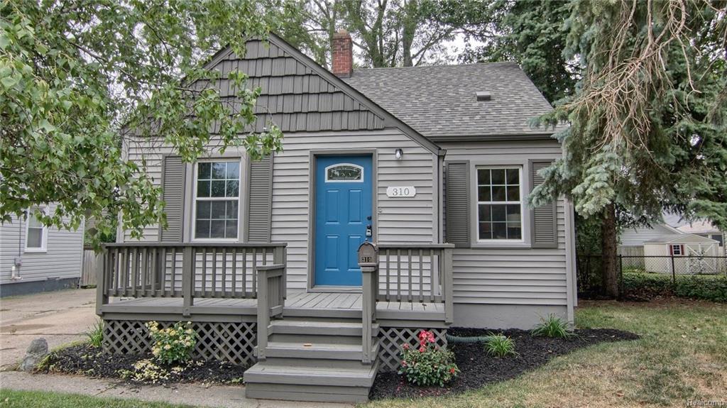 310 Altadena Avenue - Photo 1