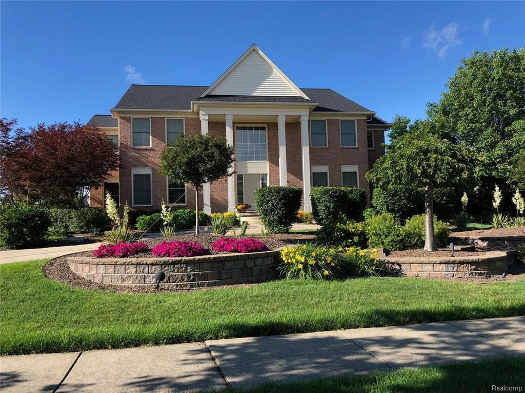 49705 Flushing Avenue - Photo 1