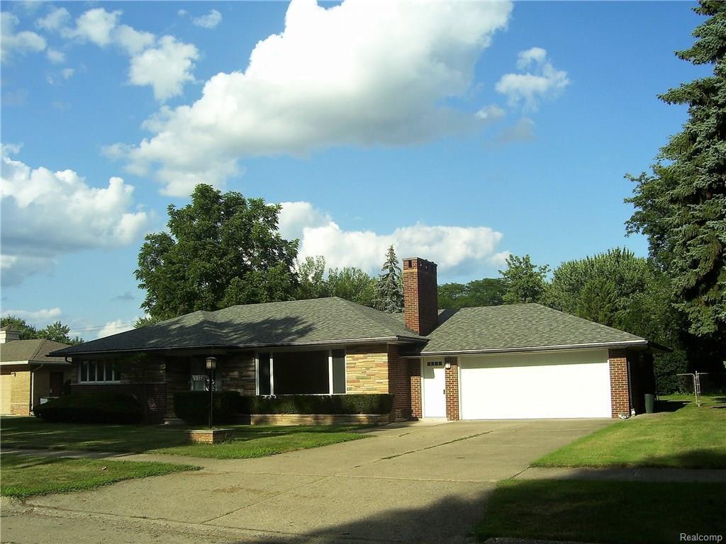 27726 Gail Drive - Photo 1