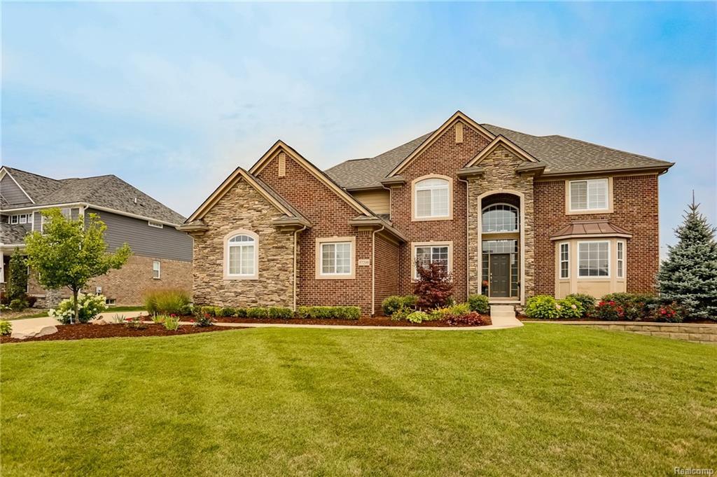 57200 Meadowcreek Circle - Photo 1