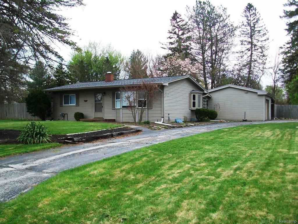 4685 Clunie Street - Photo 1