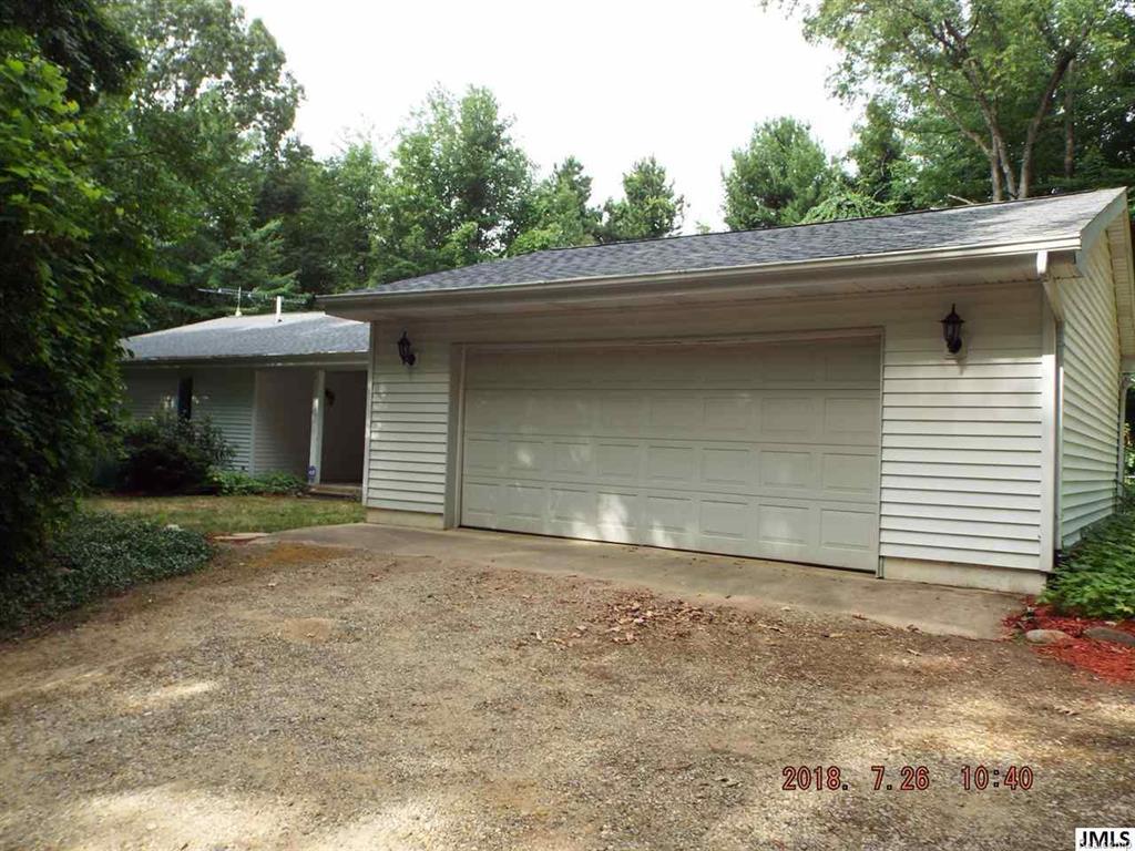 8096 Dixon Rd - Photo 1