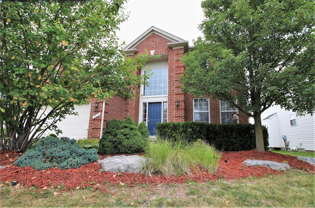 7513 Kensington Drive - Photo 1