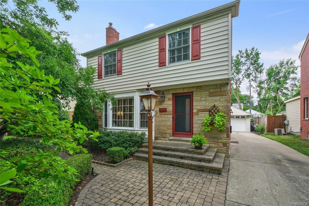 2611 Aberdovey Drive - Photo 1