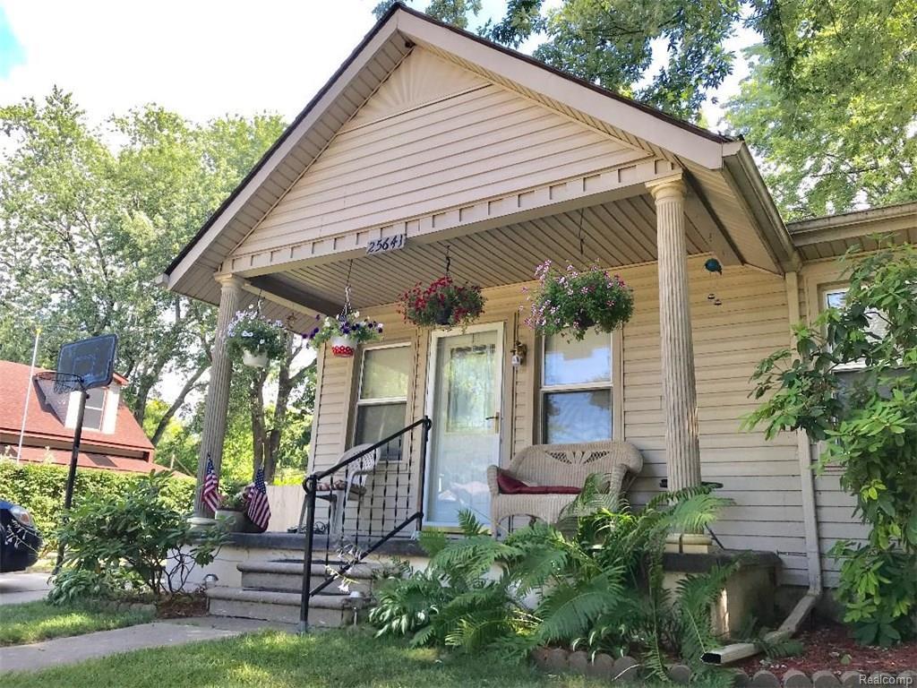 25641 New York Street - Photo 1