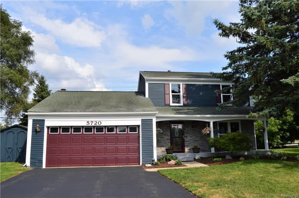 5720 Coach House Court - Photo 1