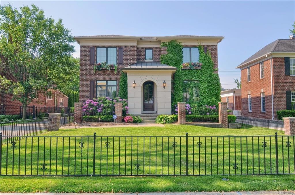 980 Wimbleton Drive - Photo 1