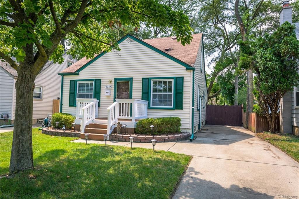3319 Ellwood Avenue - Photo 1