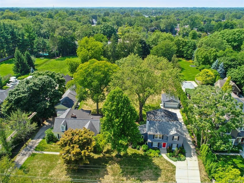 736 Pleasant Street - Photo 1