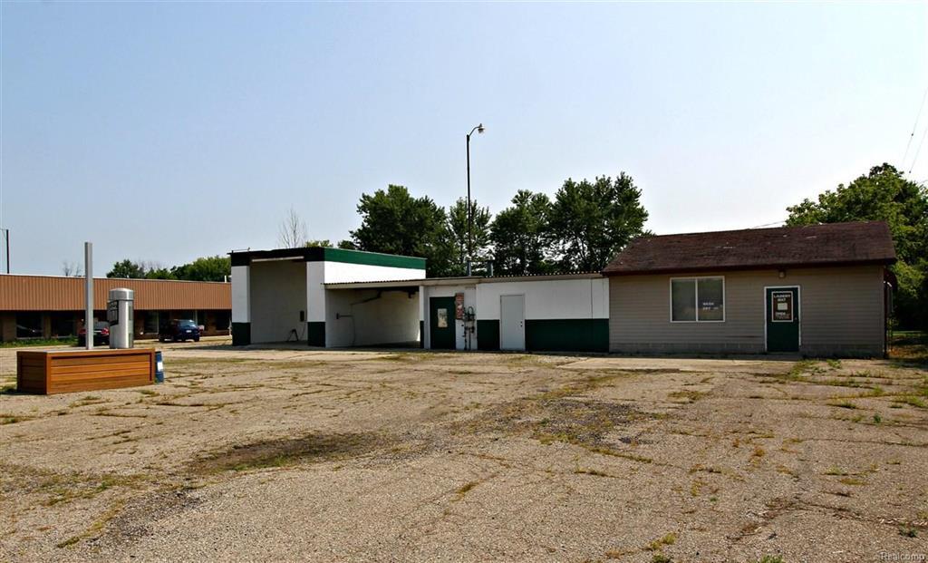 8260 New Lothrop Road - Photo 1