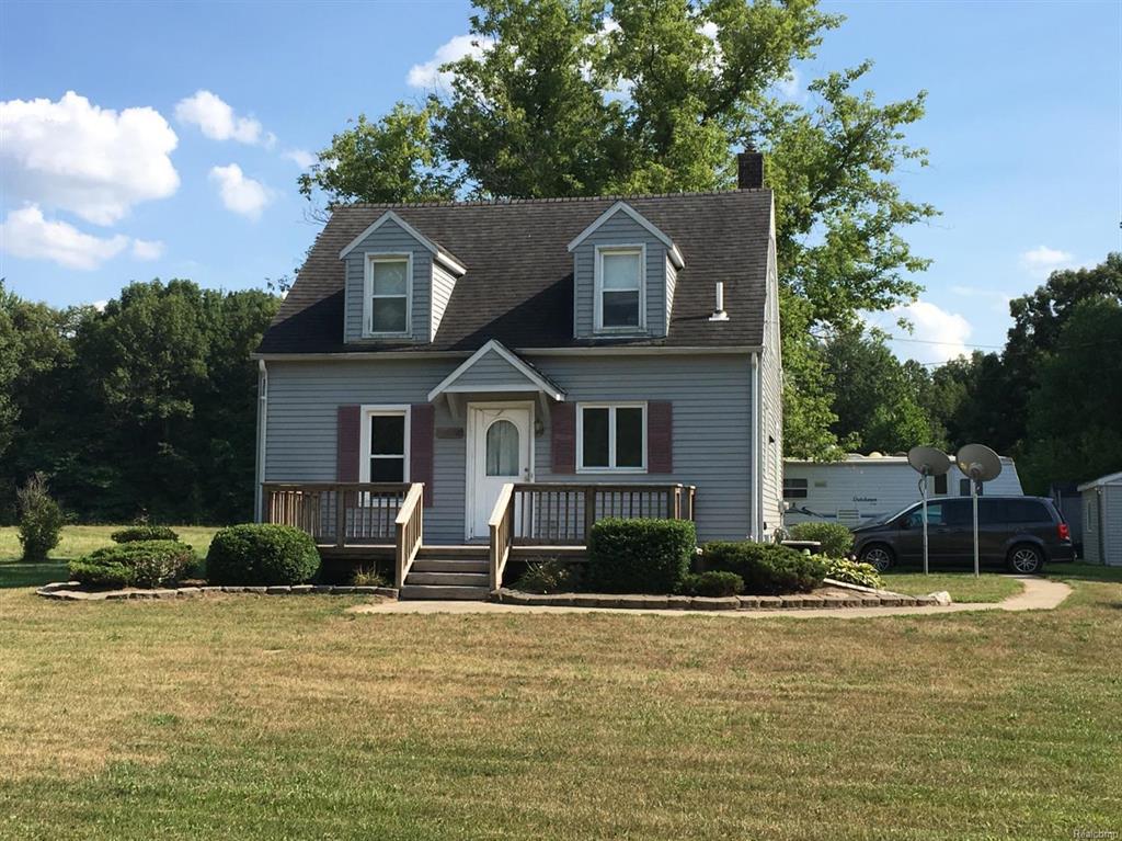 7999 Oakville Waltz Road - Photo 1