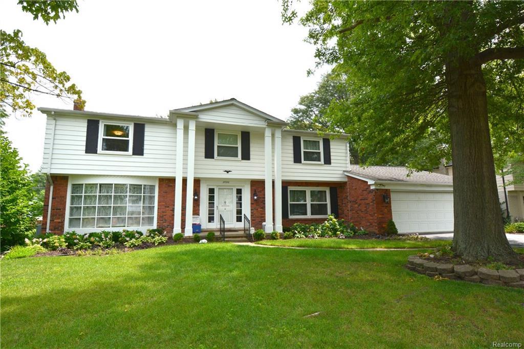25358 Castlereigh Drive - Photo 1