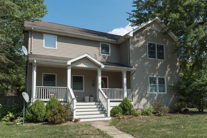 604 Main Street - Photo 1