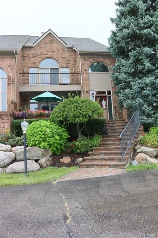 3856 Pine Lake Knoll Drive - Photo 1