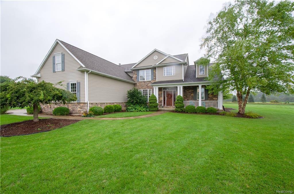 284 Twin Ponds Drive - Photo 1