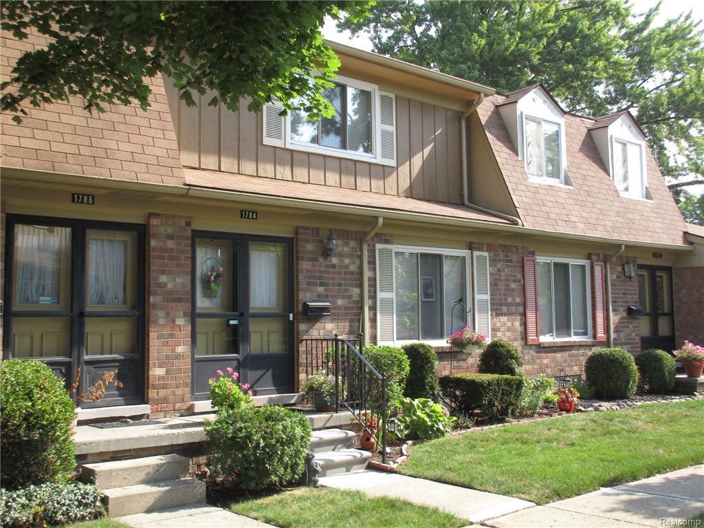 1784 Wickham Street - Photo 1