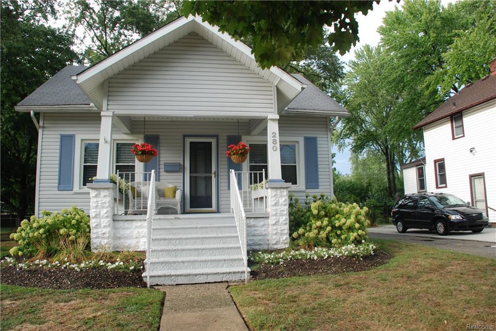 280 Baker Avenue - Photo 1