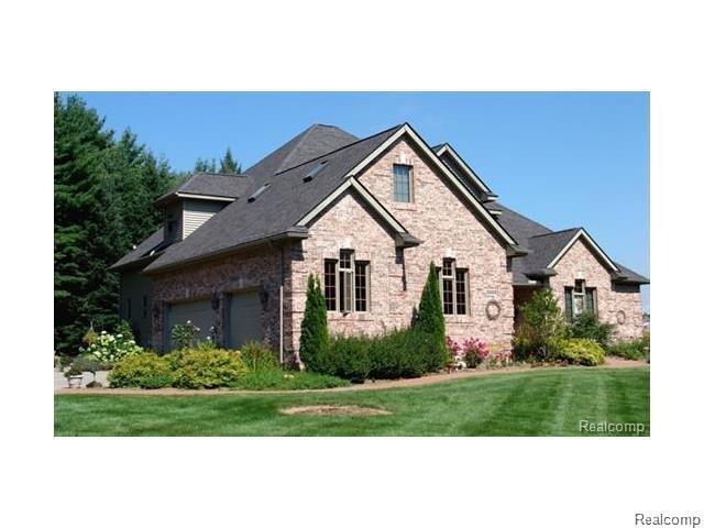 5353 Pine Lake Drive - Photo 1