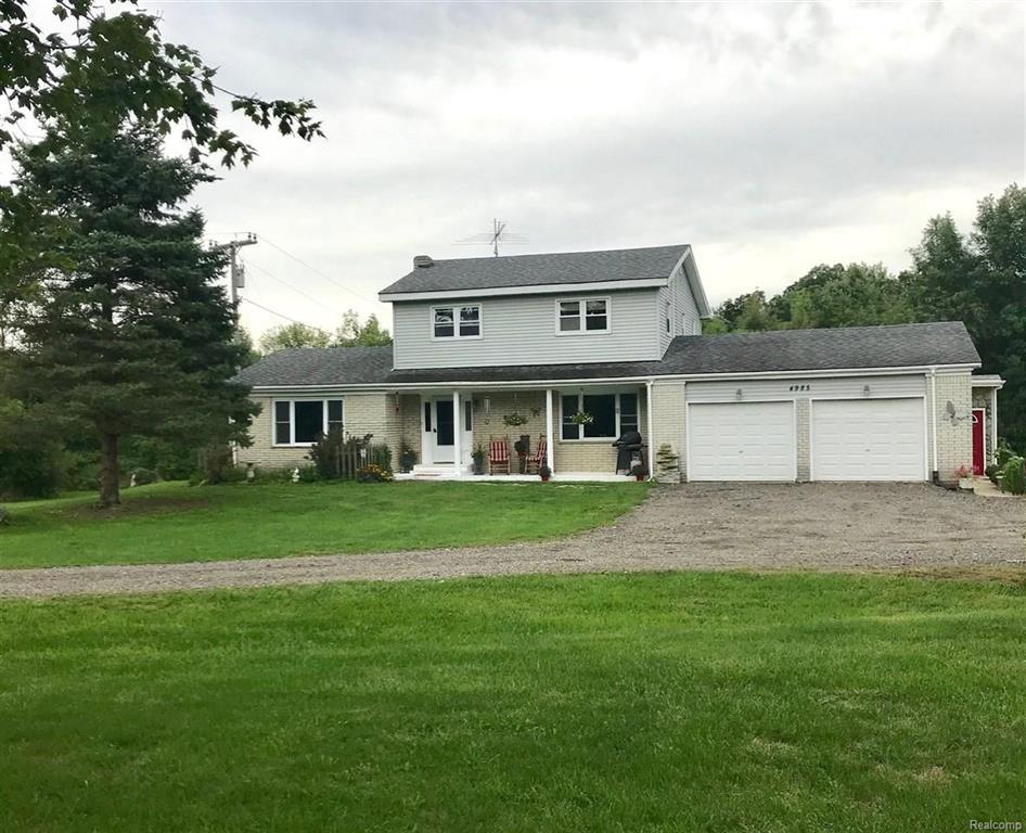 4985 Groveland - Photo 1