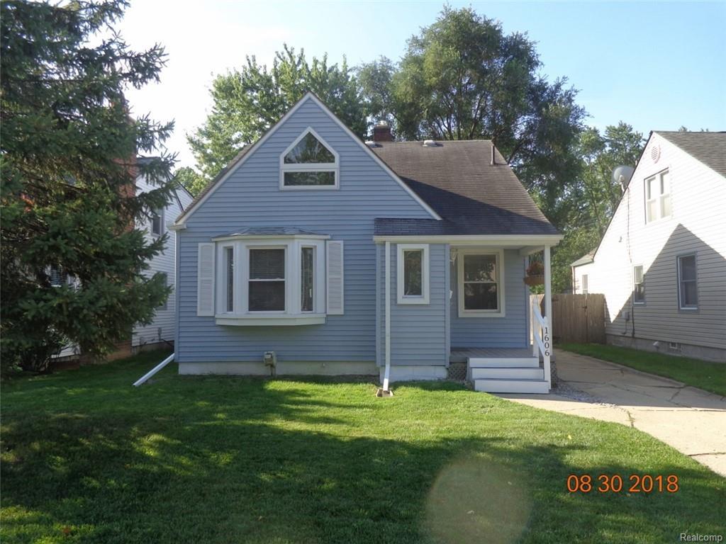 1606 Lincoln Avenue - Photo 1