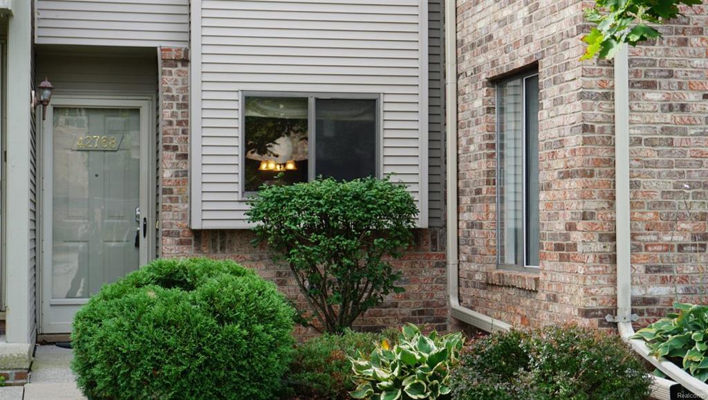 42768 Lilley Pointe - Photo 1