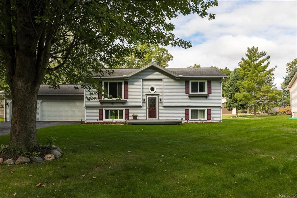 770 Hagadorn Street - Photo 1