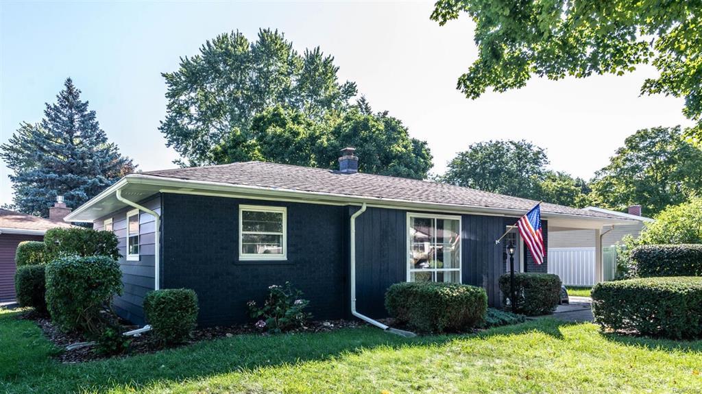 1181 Kay Parkway - Photo 1