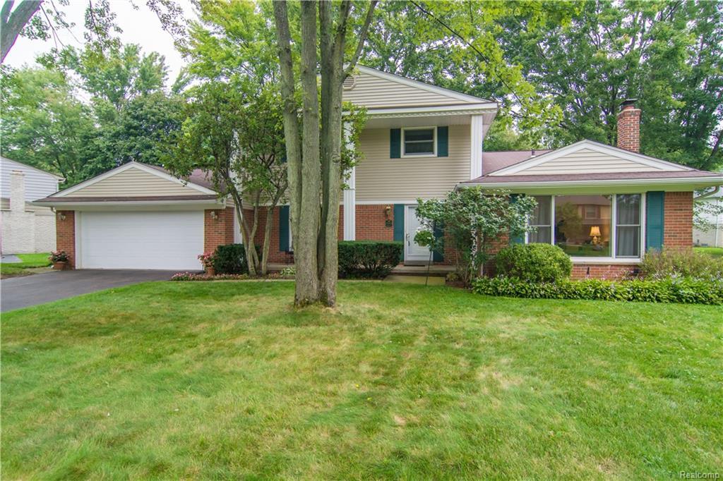 28883 Rockledge Drive - Photo 1