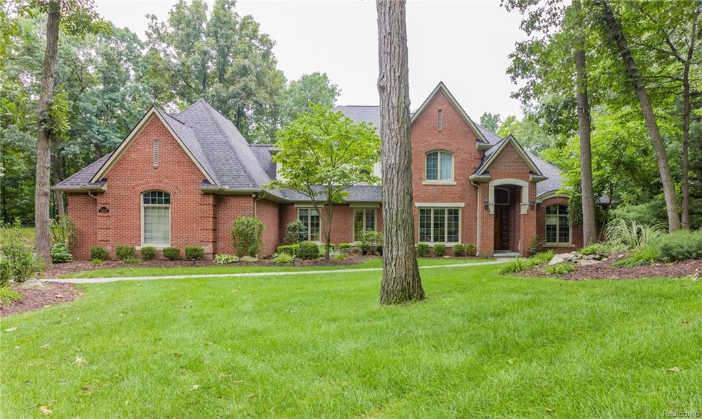 5513 Avington Parkway - Photo 1