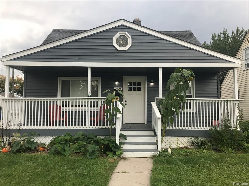 18835 Hazelwood Street - Photo 1