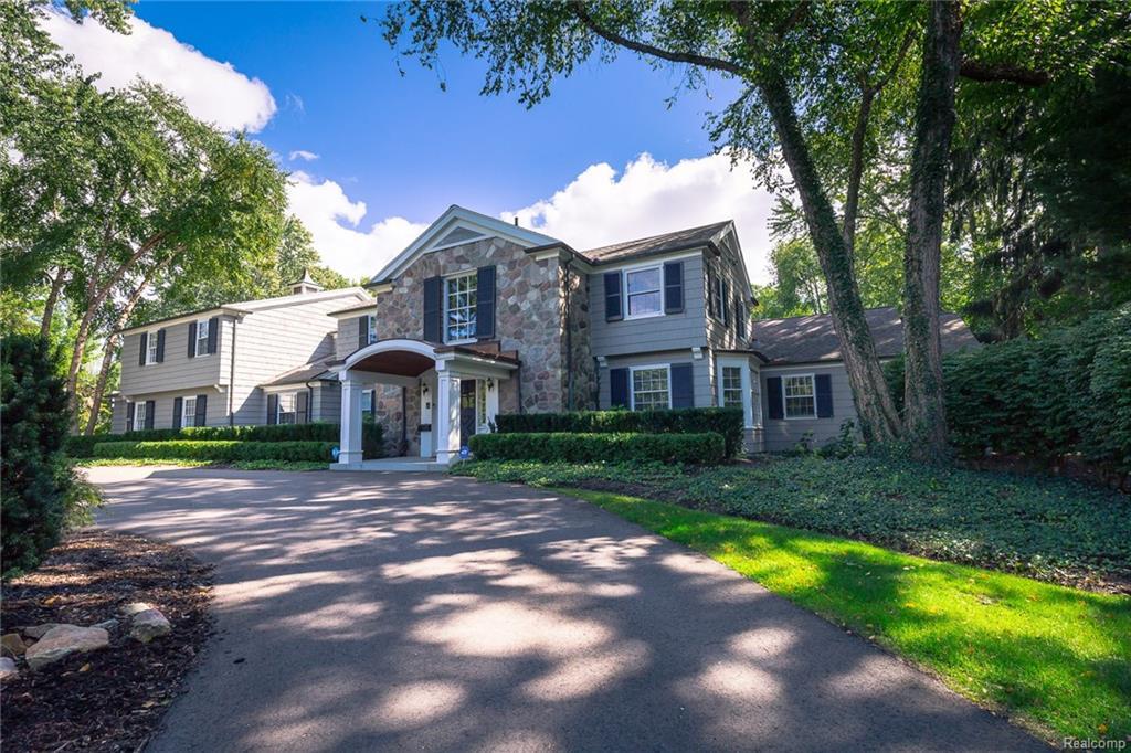 1530 Cranbrook Road - Photo 1
