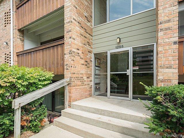 1255 Maple Road - Photo 1
