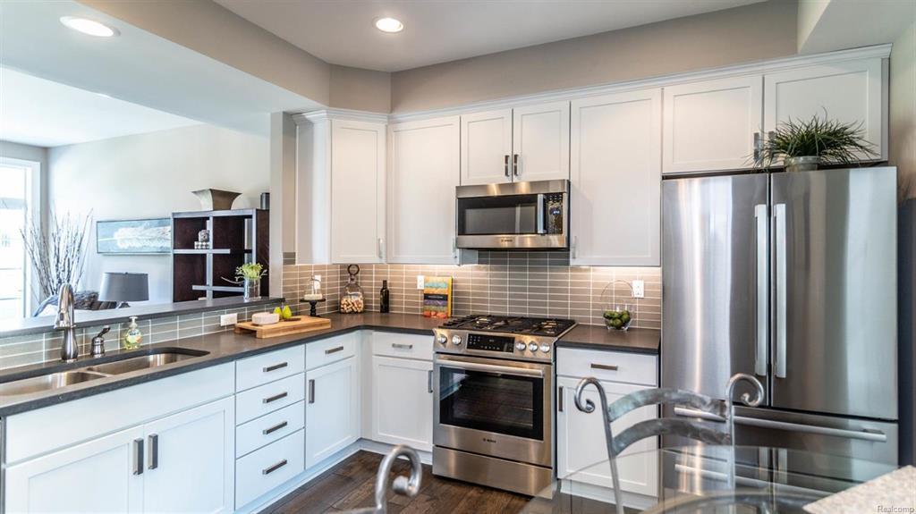 2557 West Towne Street - Photo 1