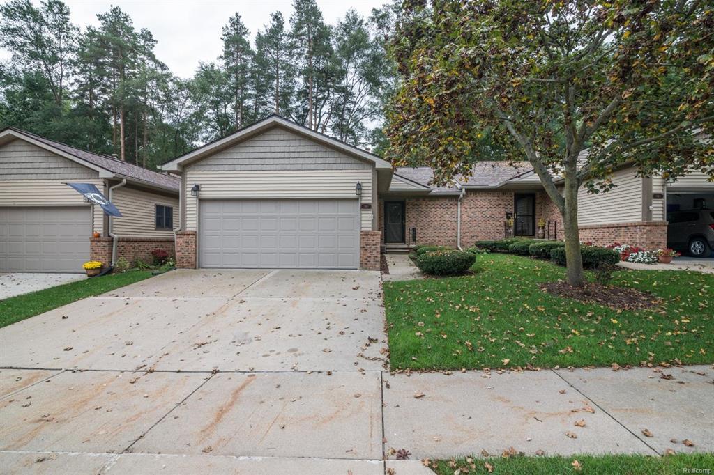 946 Moore Drive - Photo 1