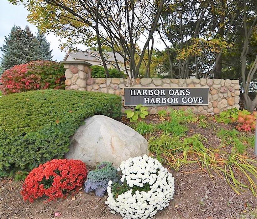 4903 Oak Hill Drive - Photo 1