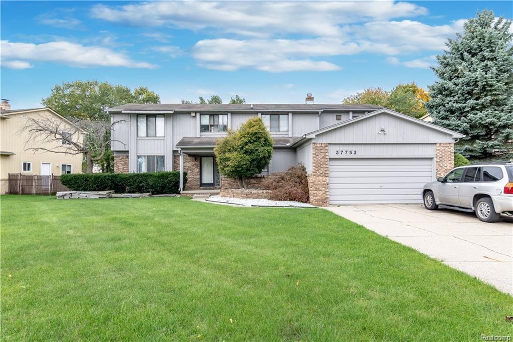 37753 Hollyhead - Photo 1