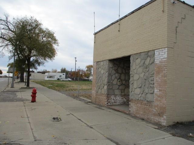 1082 Fort Street - Photo 1