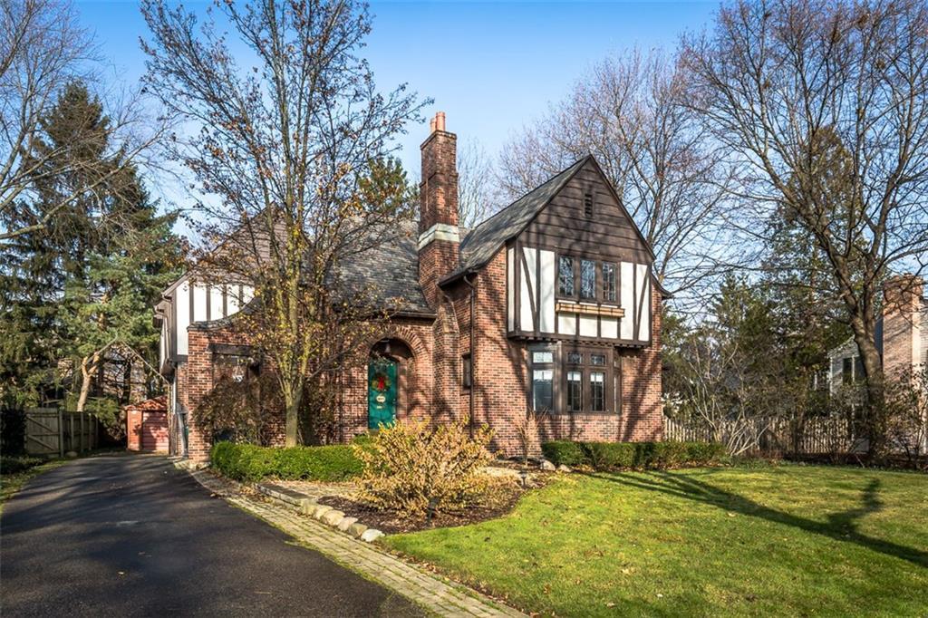 1343 Buckingham Avenue - Photo 1