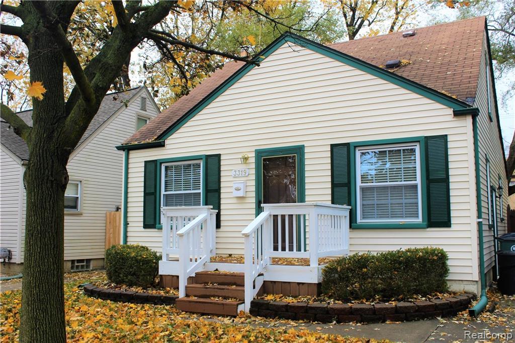 3319 Ellwood Avenue - Photo 1
