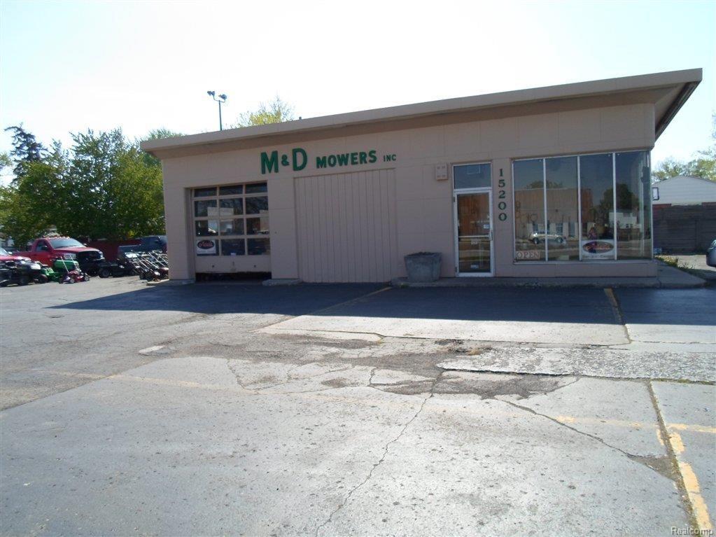 15200 Fort Street - Photo 1
