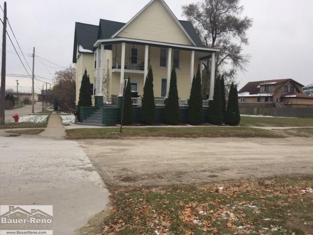2440 Forest - Photo 1