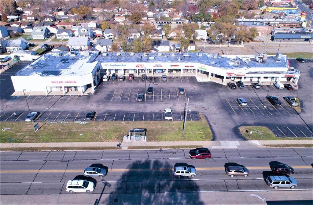 25001 Gratiot Avenue - Photo 1