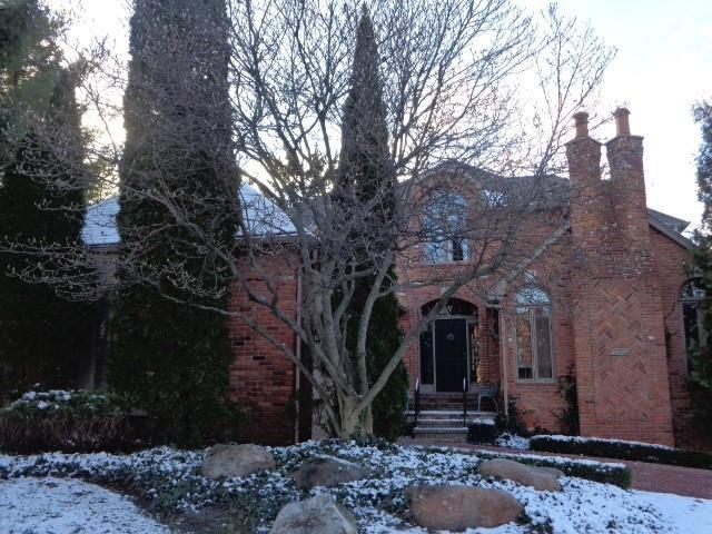 723 Windemere Court - Photo 1