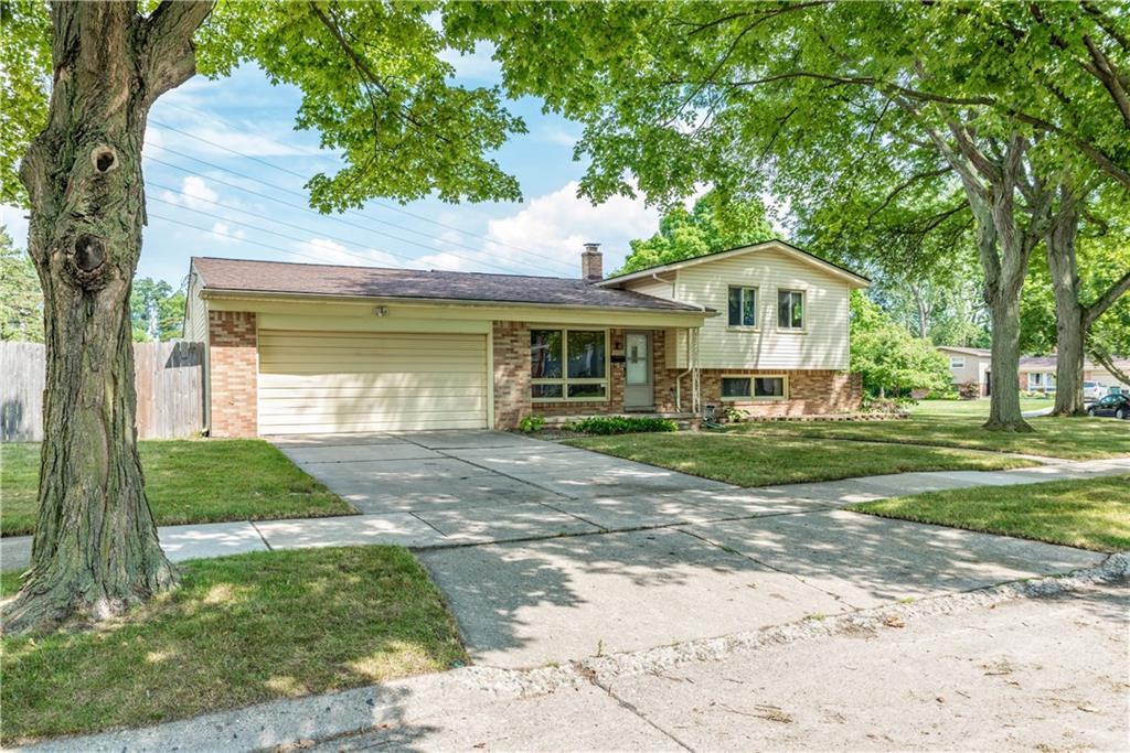 2922 Woodland Court - Photo 1