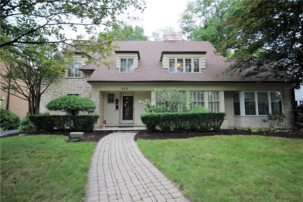 660 Lakeside - Photo 1