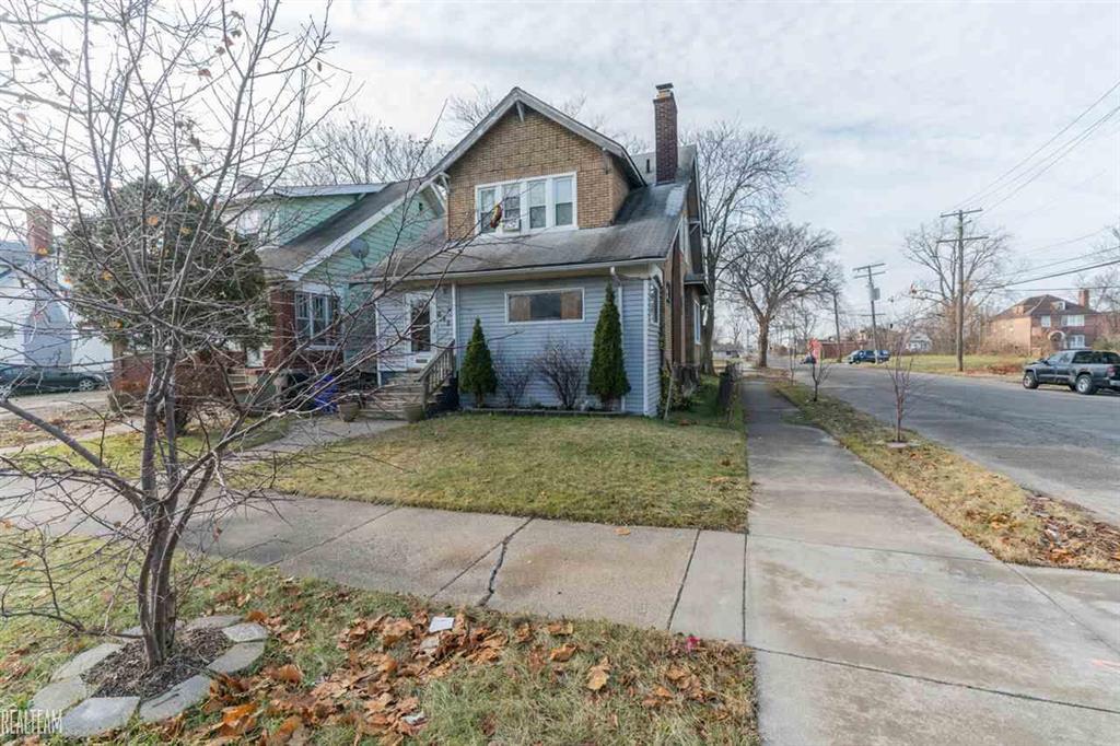 695 Algonquin - Photo 1